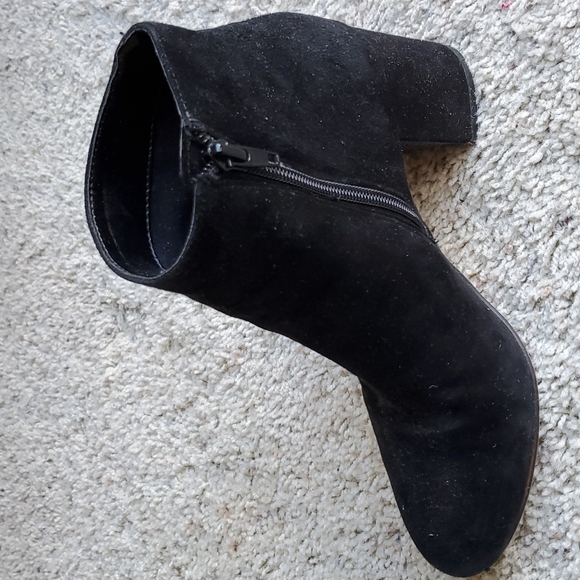 NC Floriann Block-Heel Ankle Suede Booties in Black Size 7.5 - Picture 5 of 8